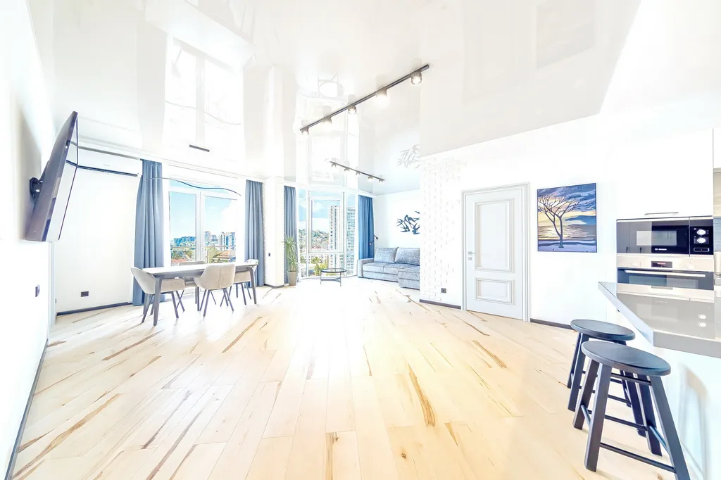 Апартаменты в центре с видом на море