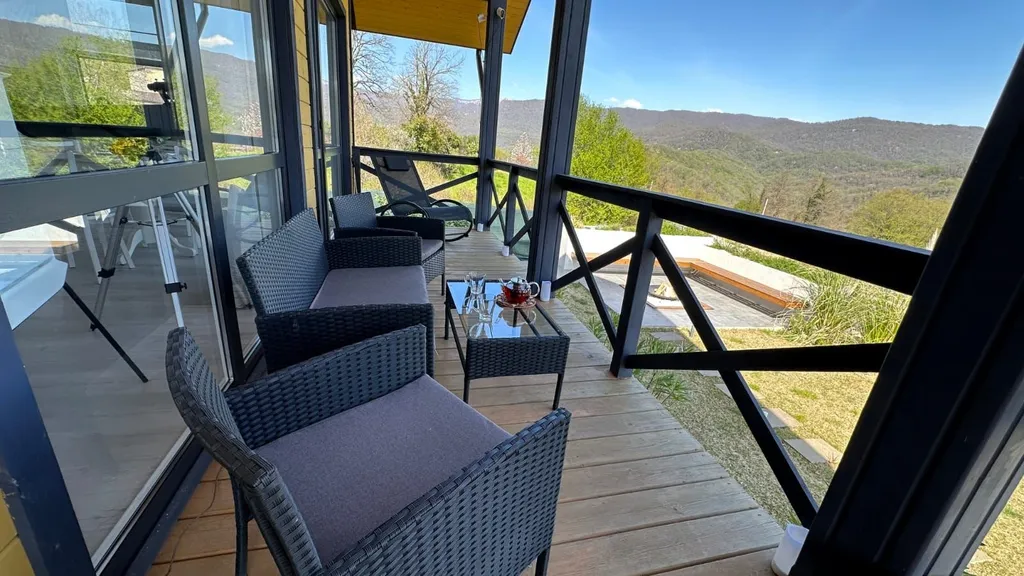 Дом в стиле шале с панорамный видом на горы