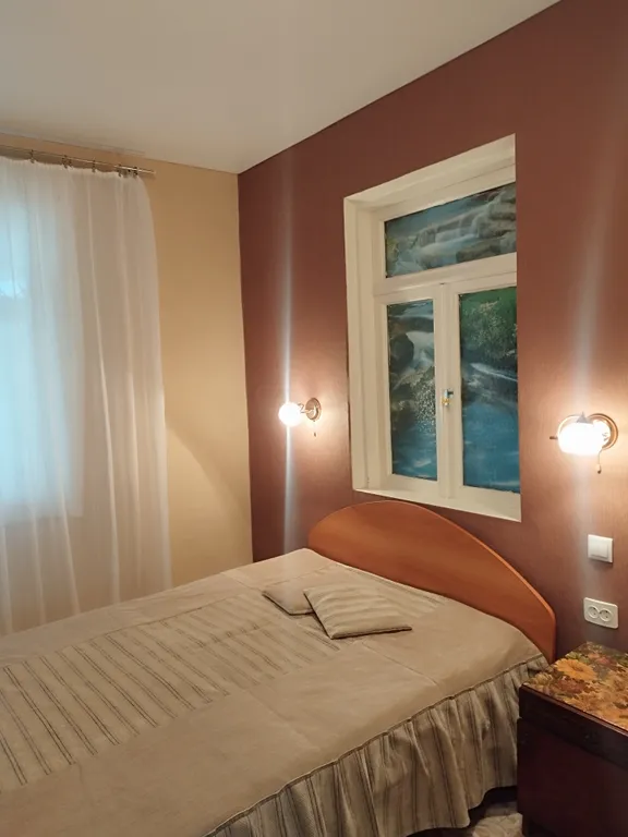 Квартира Двухместная комната с кондиционером и с одной 2-х спальной кроватью — аренда посуточно в Гагра