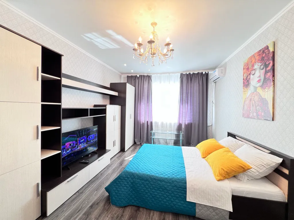 ПЛОЩАДЬ ЛЕНИНА, ЦЕНТР