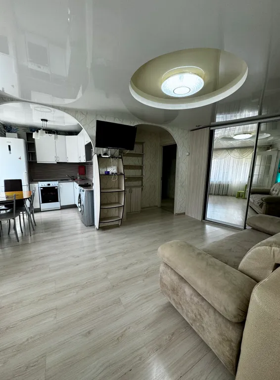 5 минут от аэропорта, в самом центре города