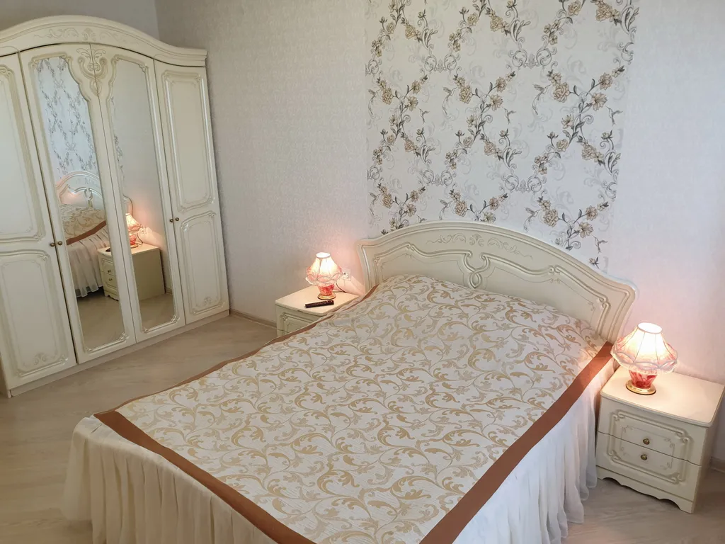 Квартира с видом на реку Волгу и мост