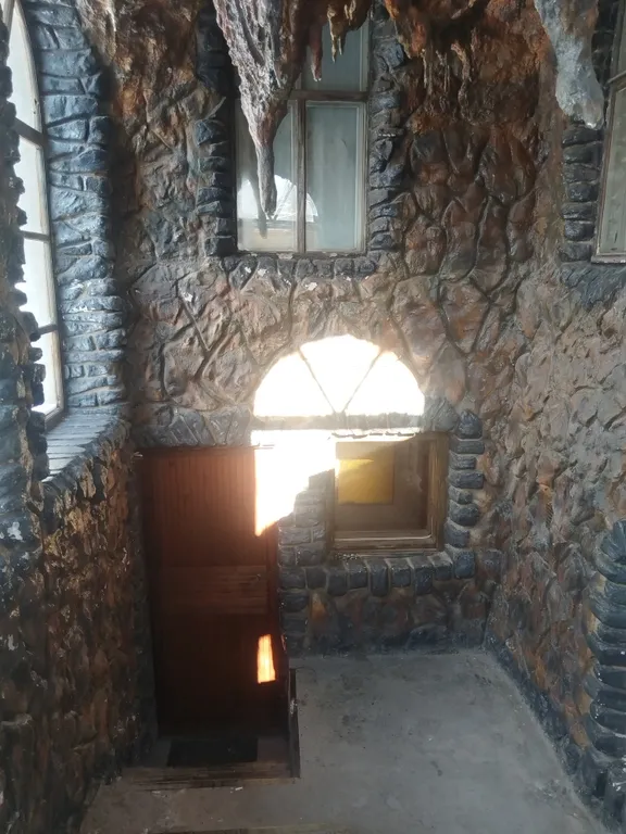 Двухэтажный дом со всеми удобствами в самом центре