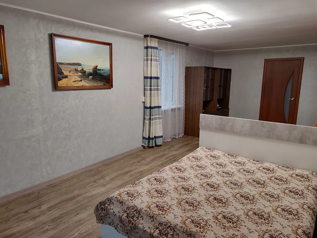 Уютный дом на горе