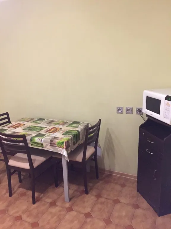 Чистая квартира с хорошим ремонтом в центре города