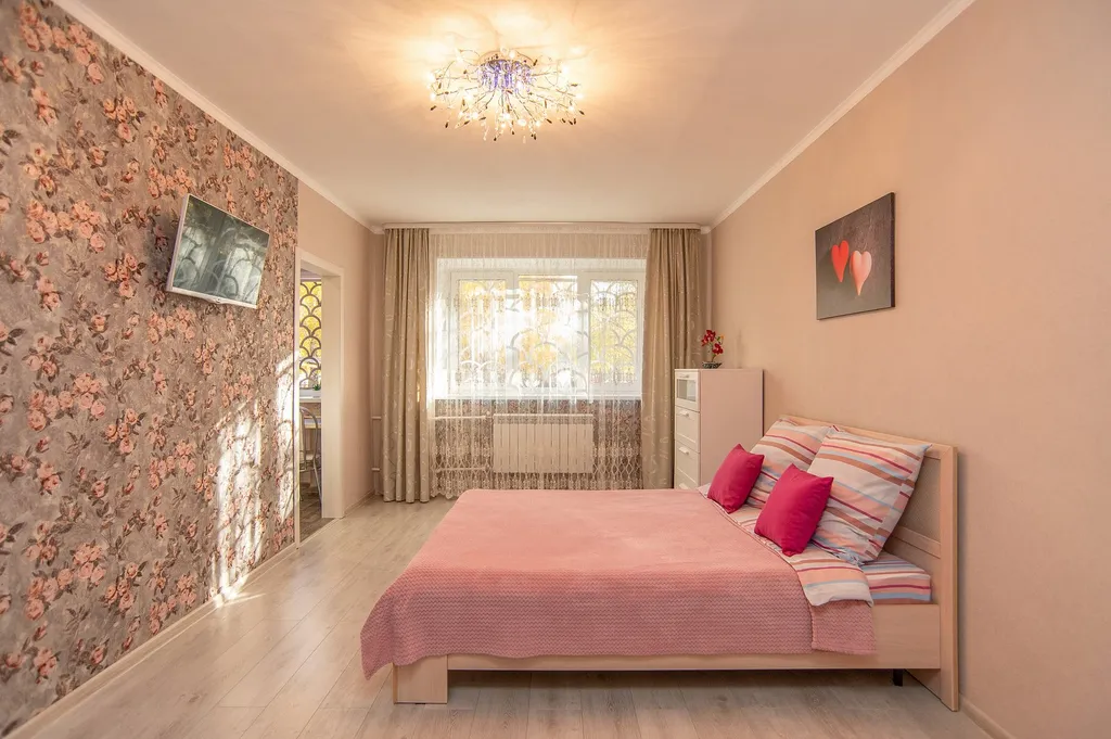 Светлая квартира в центре, вблизи парка Притяжение