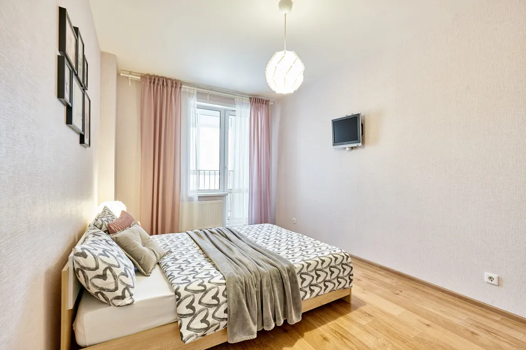 Романтика- евро-двушка с прекрасным видом в центре города