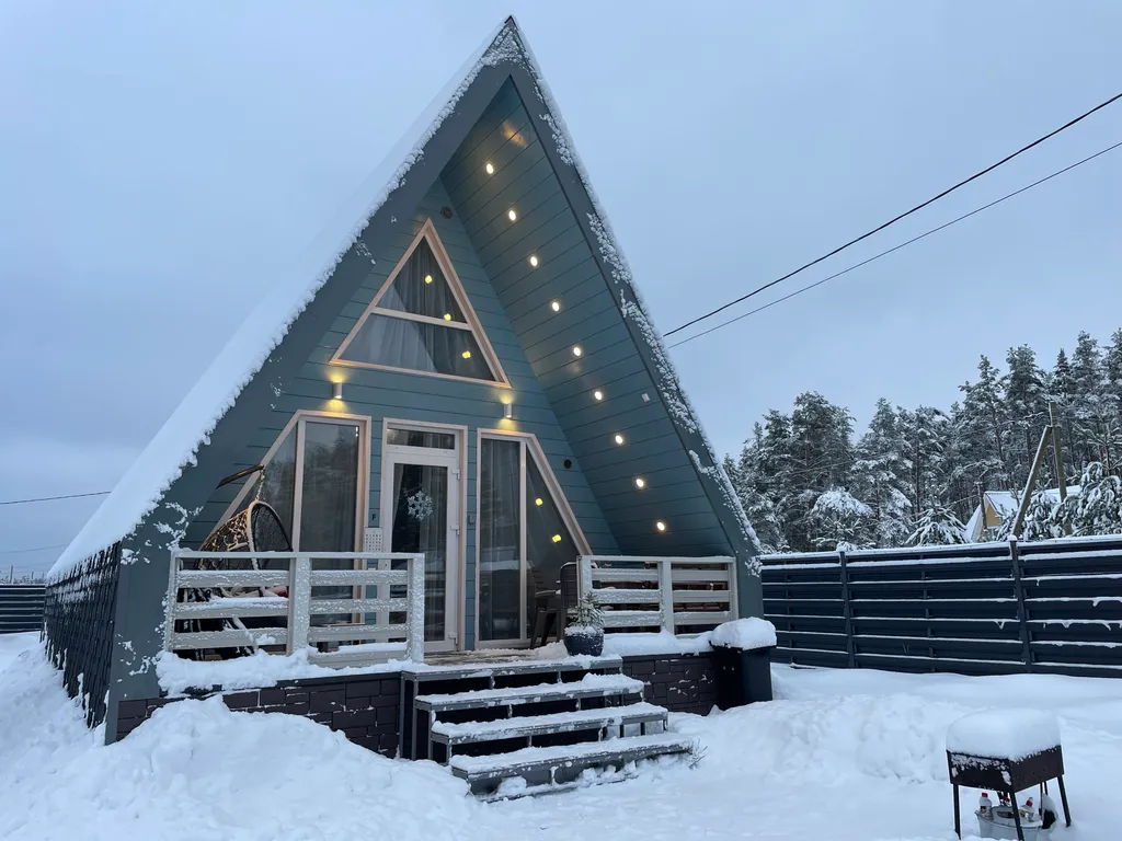Коттедж Уютный дом аттик А-фрейм у Снетковского озера — Ларионово