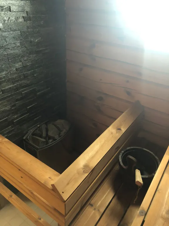 Коттедж с сауной недалеко от озера