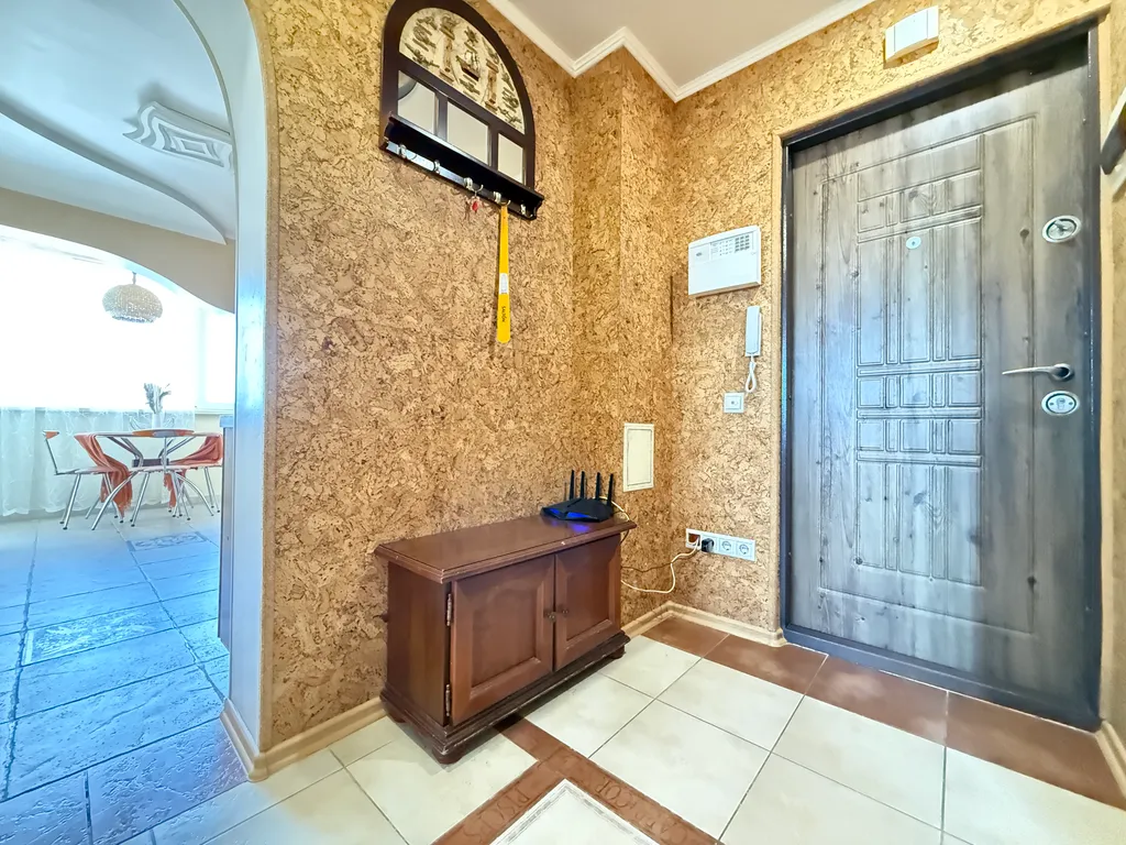 Рядом парк Победы Херсонес не берем оплату за уборку