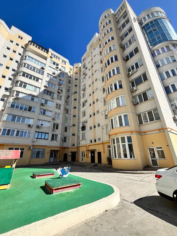 Рядом парк Победы Херсонес не берем оплату за уборку