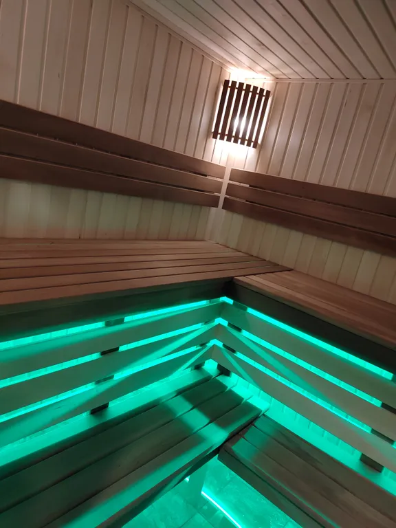 Дом коттедж с дизайнерским ремонтом