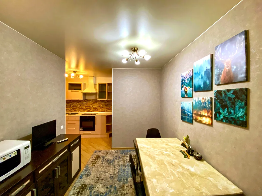 Двухкомнатная квартира с большой кухней