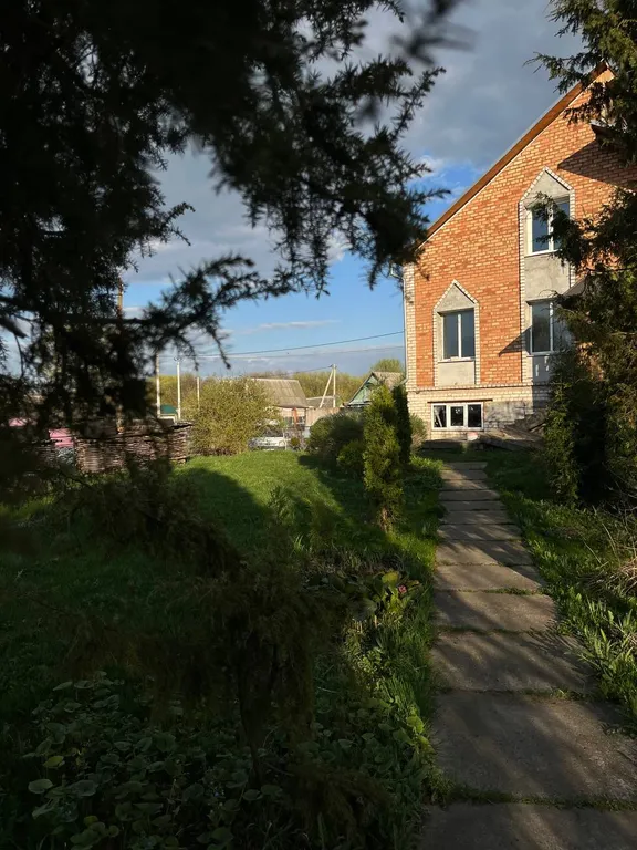 Уютный деревенский домик с русской баней возле берега озера