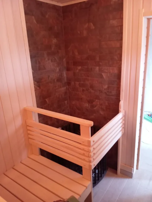 Дом возле Минска с баней-сауной, купель с аэро массаж