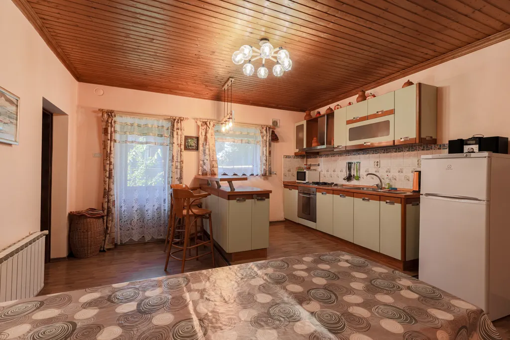 5-комнатный Дом