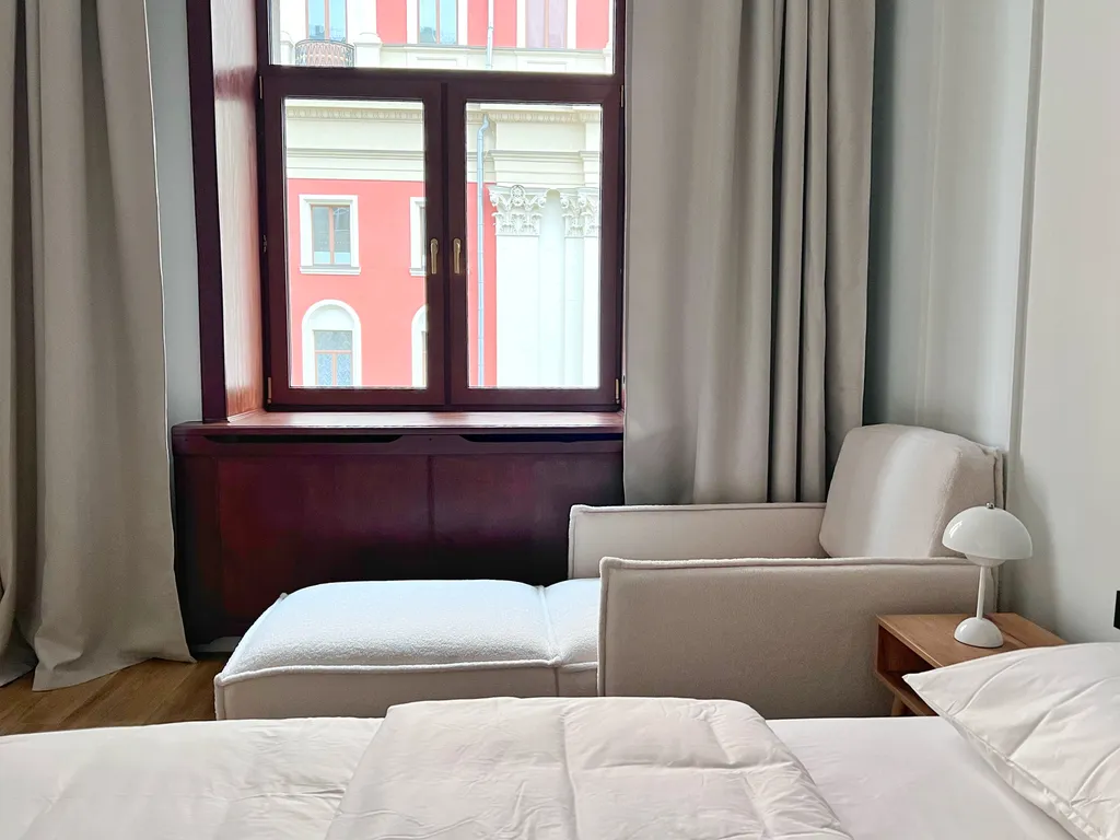 Квартира Квартира 2-комнатная с дизайнерским ремонтом в центре Москвы 5 минут до Кремля! — Москва