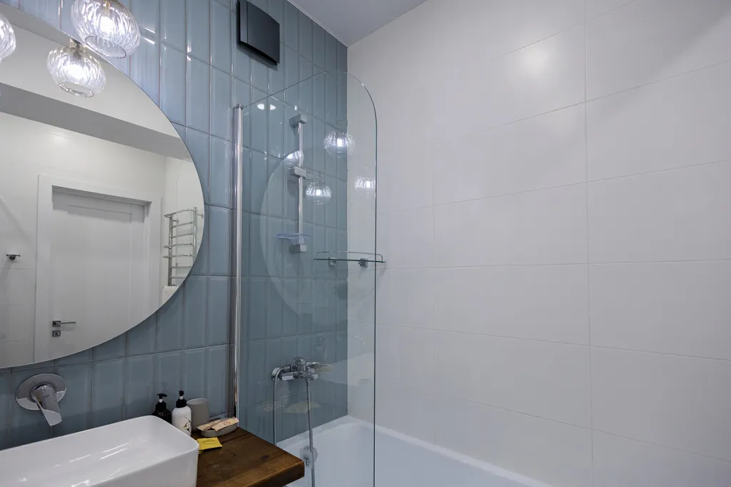 Двухкомнатные апартаменты с балконом рядом с морем