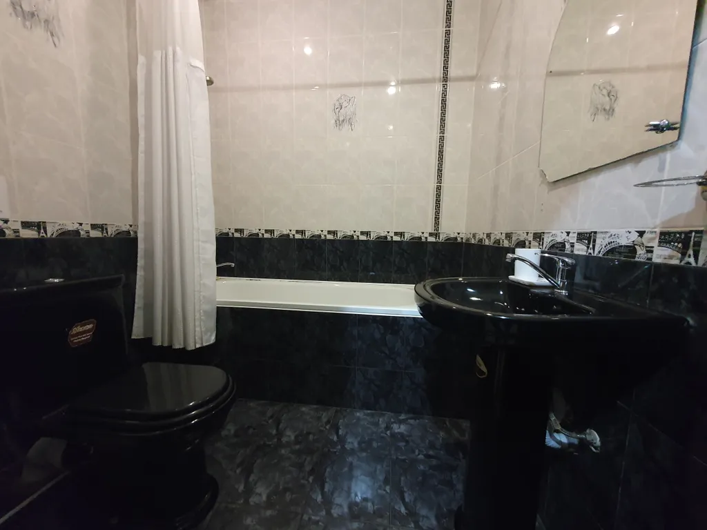 Квартира Люкс 10 двухкомнатный номер с балконом — Лабинск