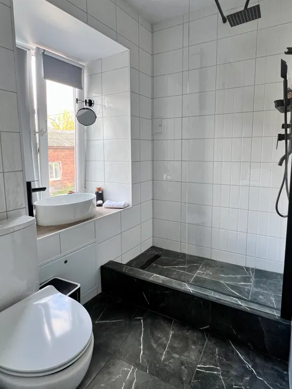 Современная студия в доме с историей