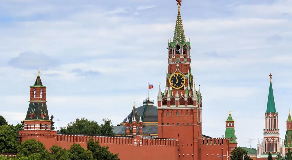 Квартира Панорамная комната с балконом с видом на Кремль и ХСС, 14 этаж — Москва