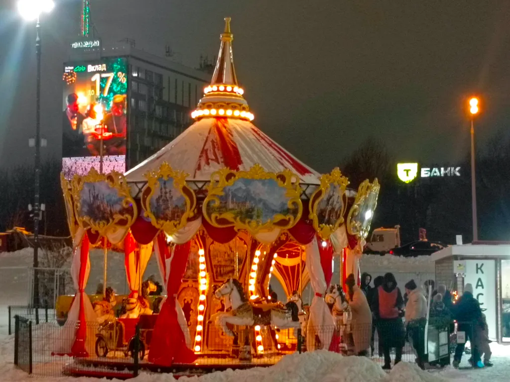 Квартира рядом с главной Елкой с панорамным видом на Кремль и Ривьеру