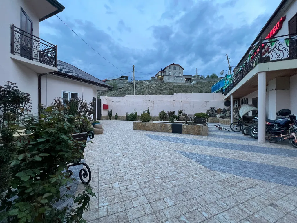 Двухместный полулюкс с видом на горы