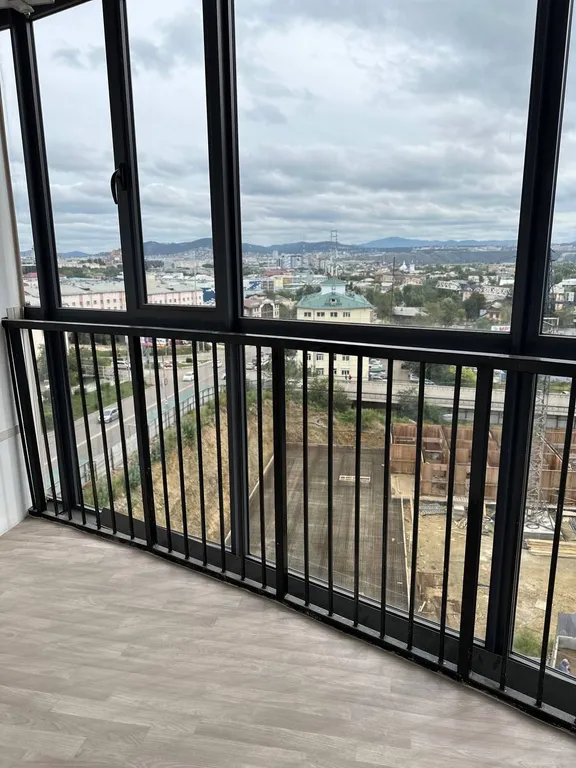 Современная студия с уютным интерьером в центре