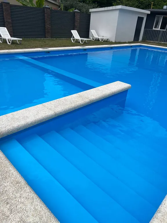 Квартира в доме с бассейном