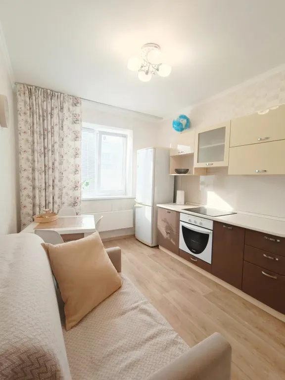 Уютная 1-комнатная квартира — аренда посуточно в Тольятти