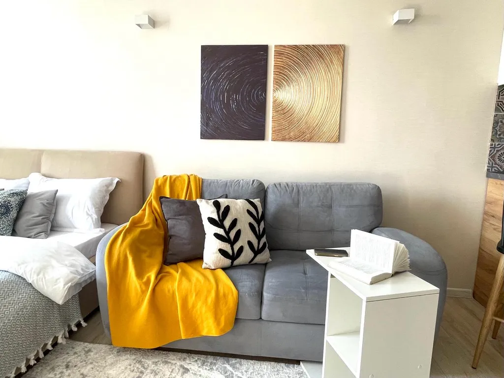 Студия День и Ночь с видом на горы