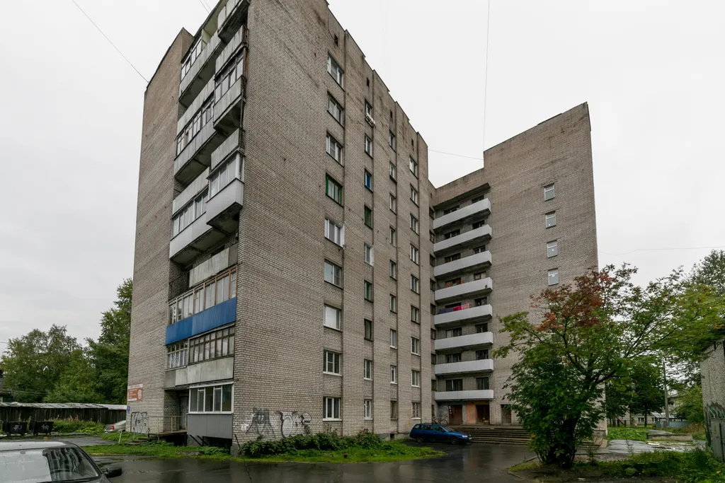 Квартира у областной