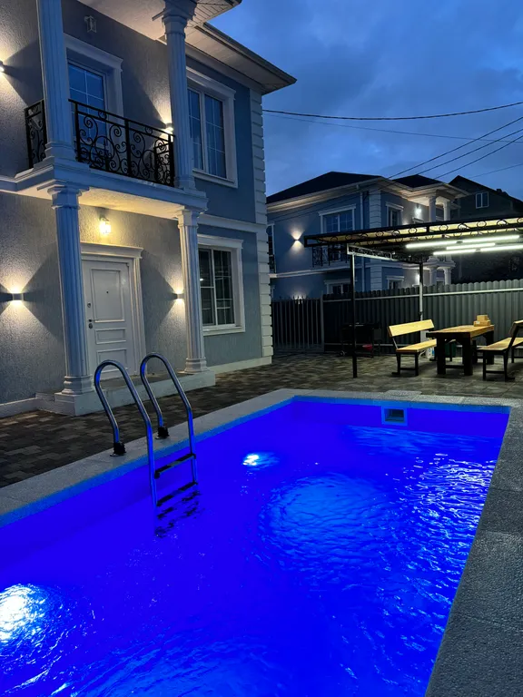 Уютный дом с баней и бассейном