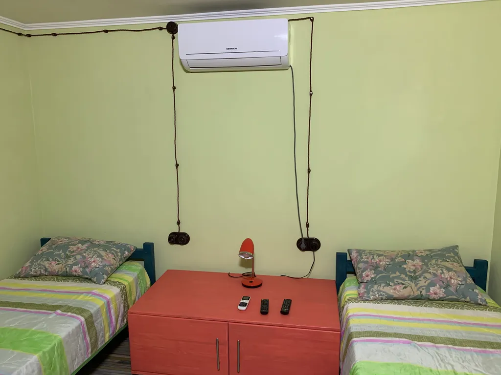 Квартира Комната в бунгало у моря — Курортное