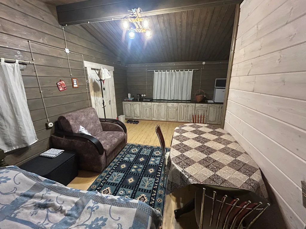 Домик в лесу, 70 километров от МКАД по Киевскому шоссе