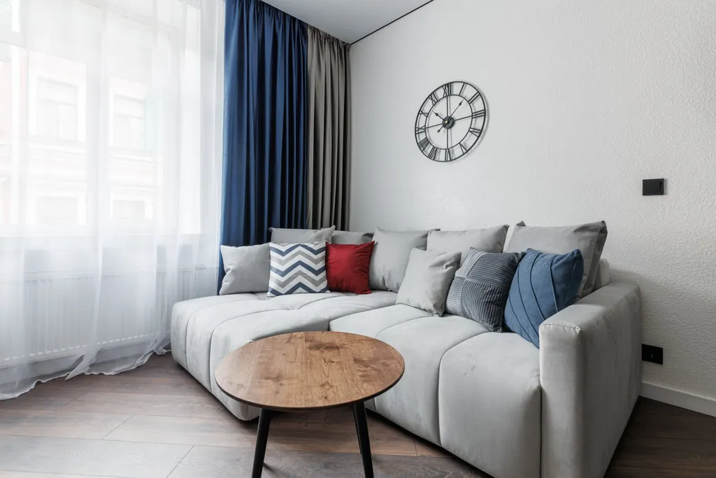 Апартаменты 4 спальни на Вознесенском проспекте