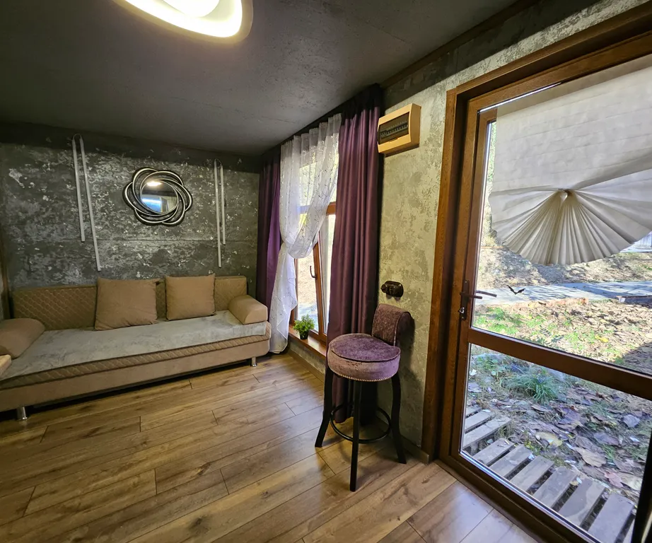 Отдельная квартира, Романовский хутор, дом N3 "Сирень"