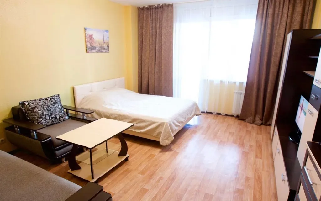 Квартира Большая однокомнатная квартира напротив трц планета — Красноярск