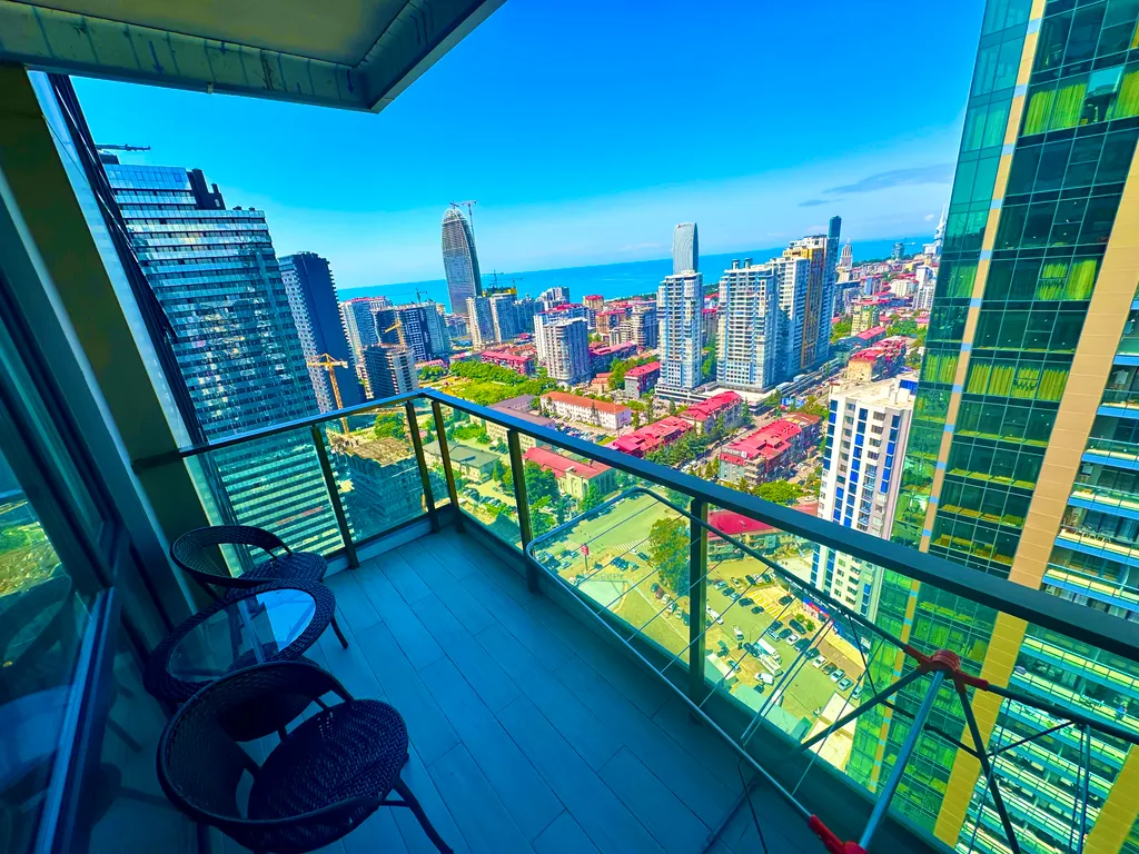 Квартира Black Sea towers vip resort — Батуми
