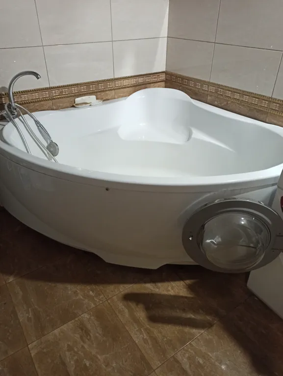 Уютный дом с панорамным видом на город и на горы