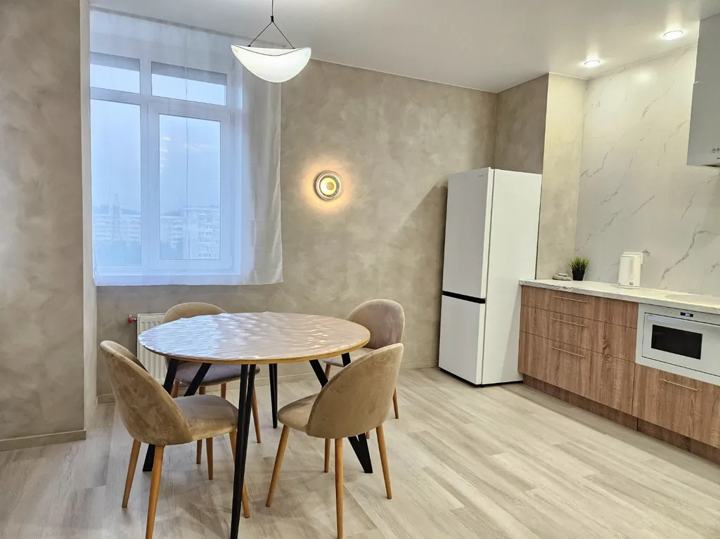 Дизайнерская квартира с новым ремонтом