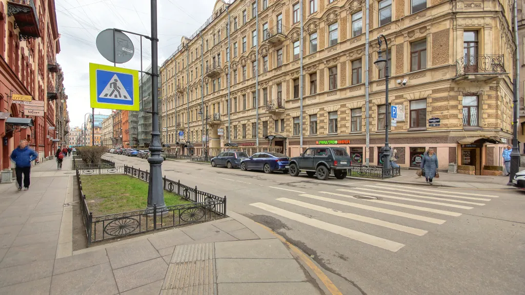 Квартира Квартира 3 спальни, лифт, вид на площадь — Санкт-Петербург