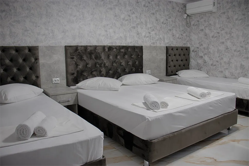 На цокольном этаже