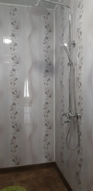 Часть дома рядом с озером