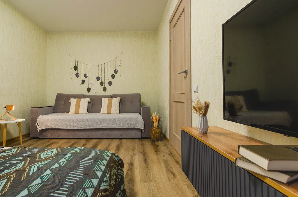 1-комнатная в центре Лазурная