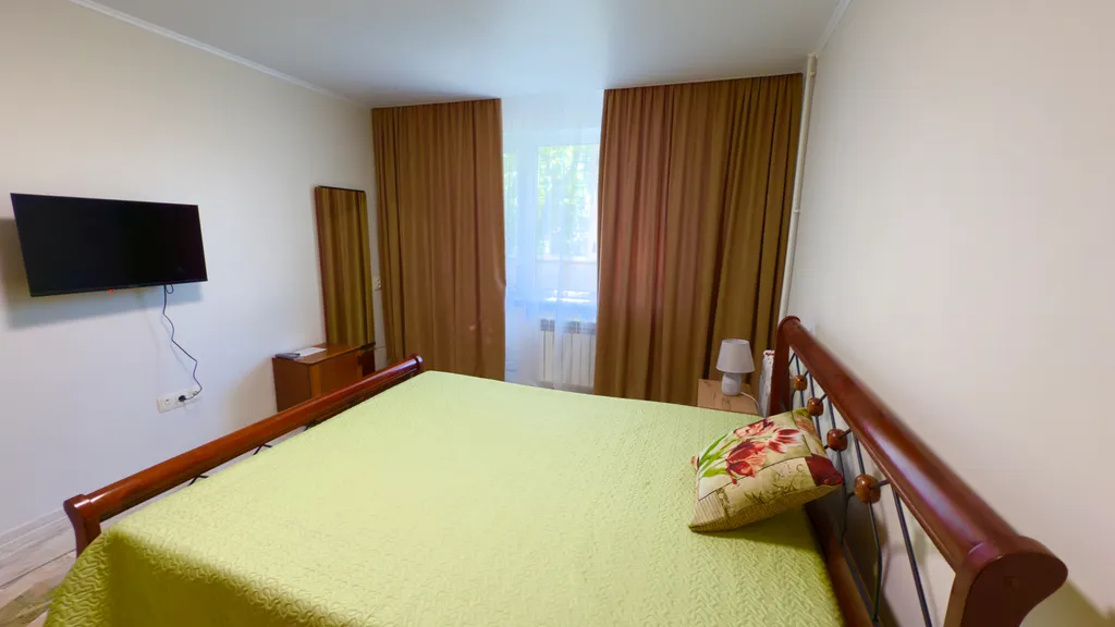 Двухкомнатная квартира в центре города в тихом районе