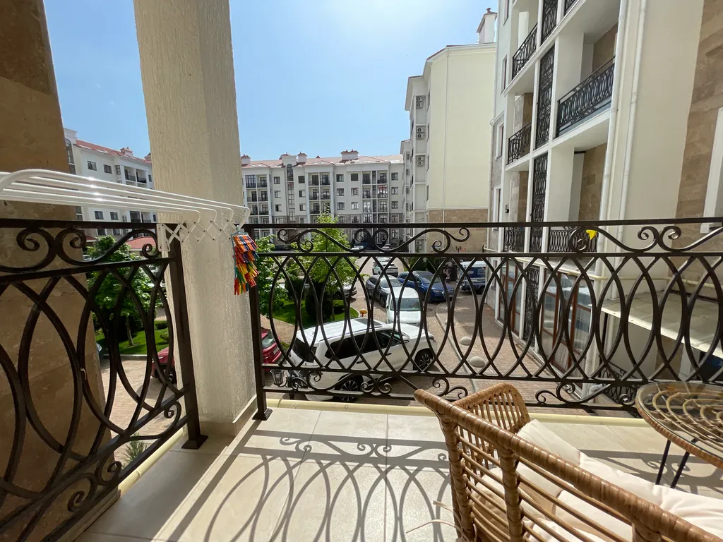 Новые апартаменты 1 береговая ЖК Изумрудный Город