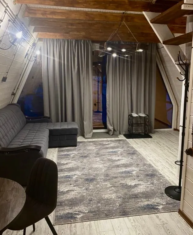 А-Frame домик с видом на гору Чегет