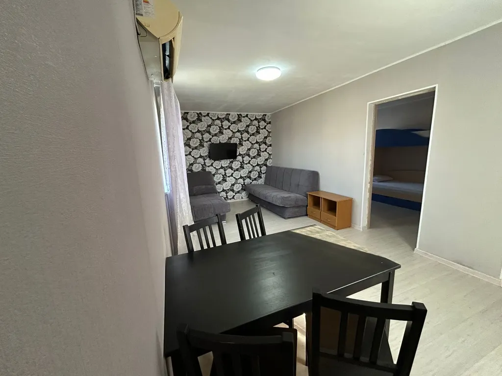 Коттедж Уютный домик с собственной территорией — Кучугуры