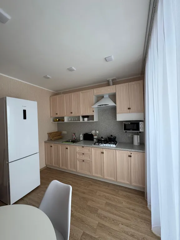 Новая 2-комнатная квартира с лоджией в центре курорта Завидово